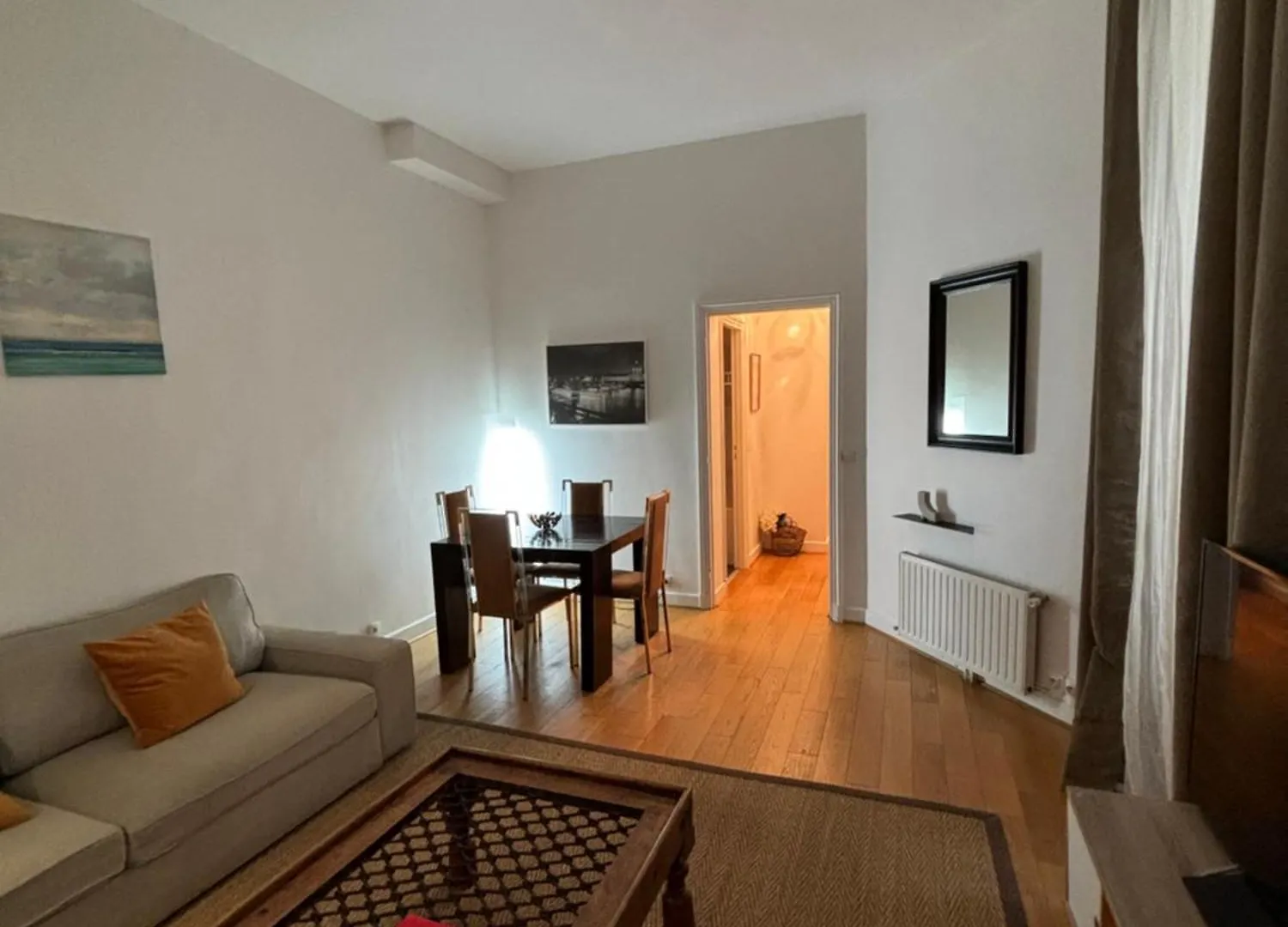 Apartment Champs Elysees Paris
